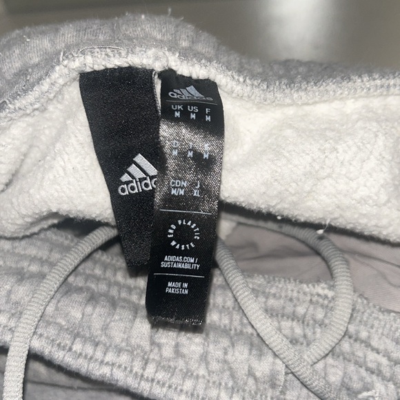 Adidas cotton shorts color grey - Picture 8 of 9